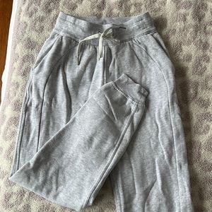 Lululemon scuba joggers heather light grey